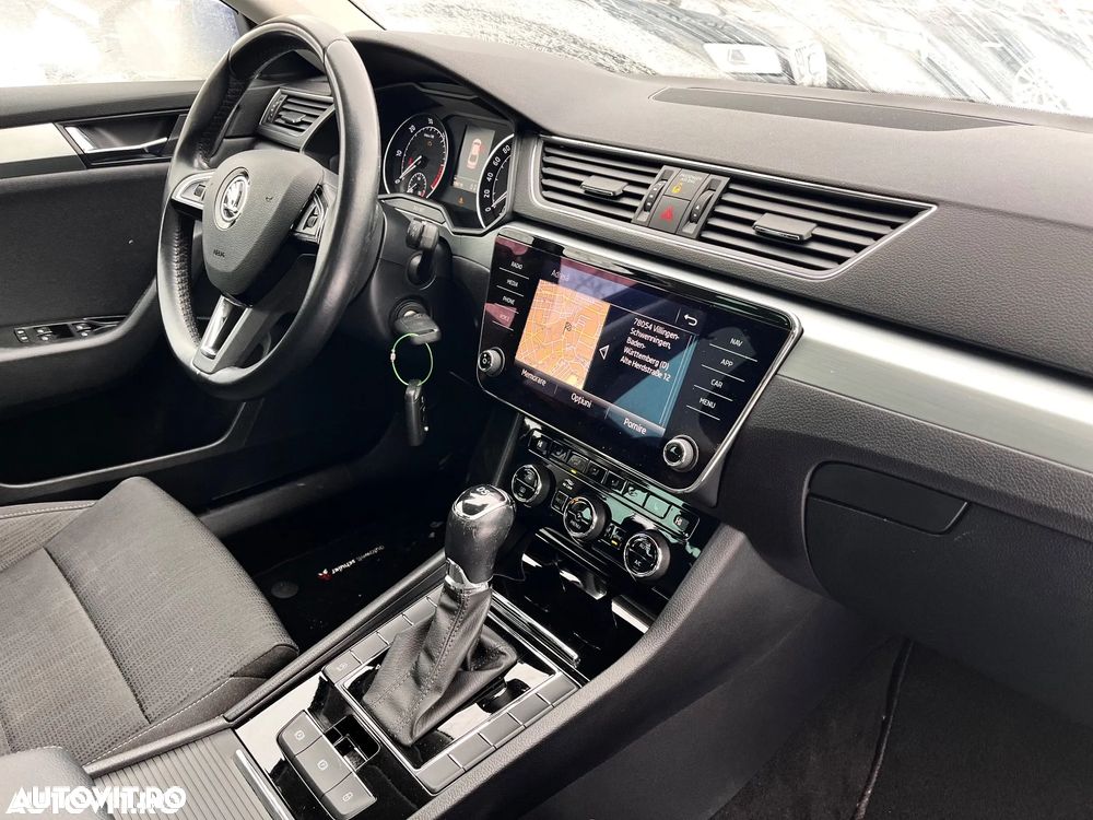 Skoda Superb 2.0 TDI DSG Sportline - 12