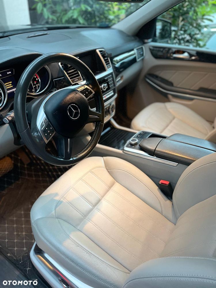 Mercedes-Benz GL 450 4Matic 7G-TRONIC - 34
