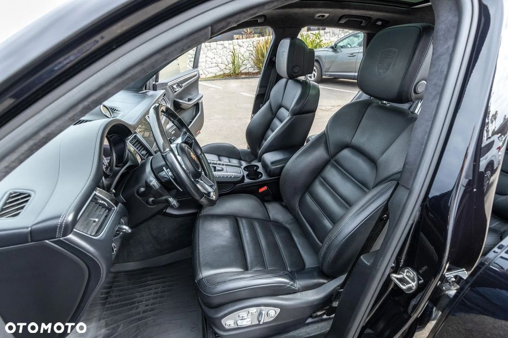 Porsche Macan - 10