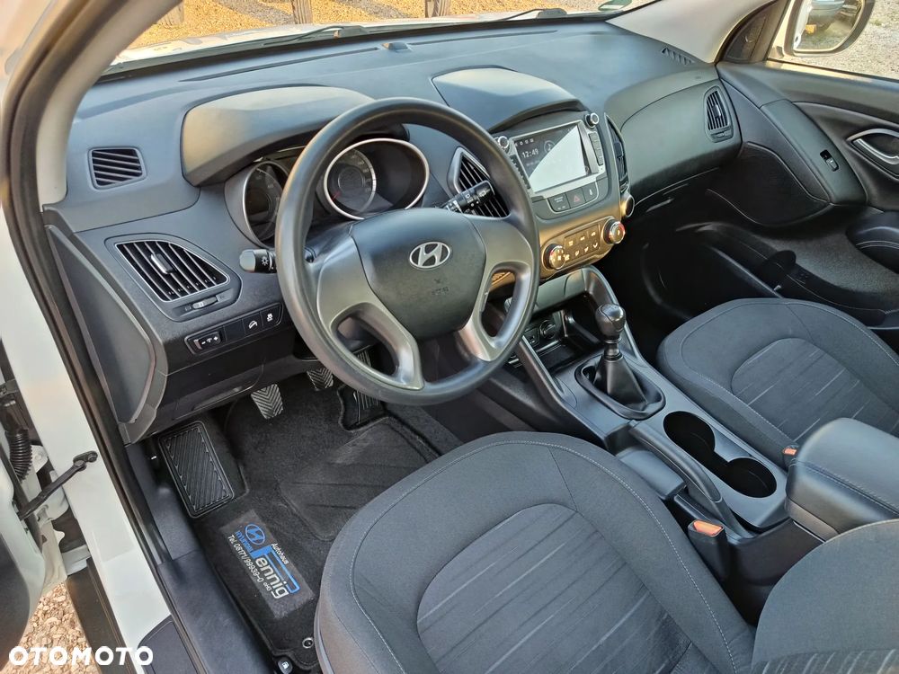Hyundai ix35 blue 1.6 2WD Finale Silver - 12