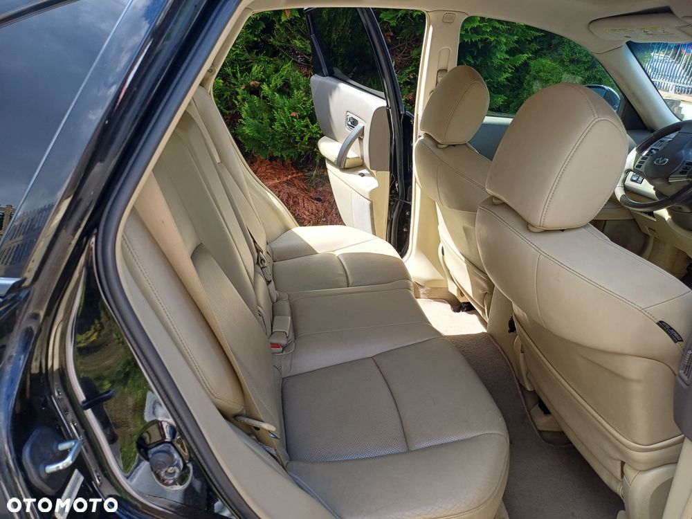 Infiniti FX - 16