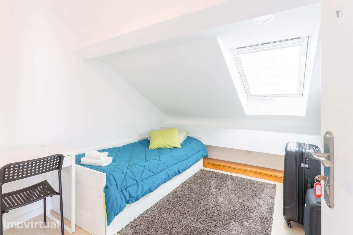 Quarto - localizado em Rio Tinto Porto - Grande imagem: 3/52