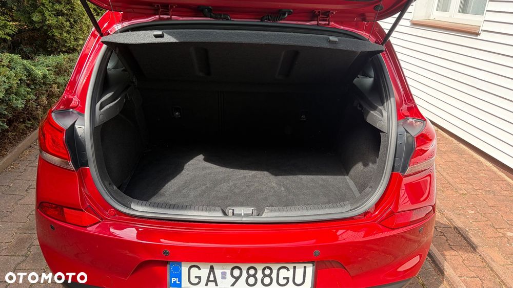 Hyundai i30 1.4 Classic + - 11