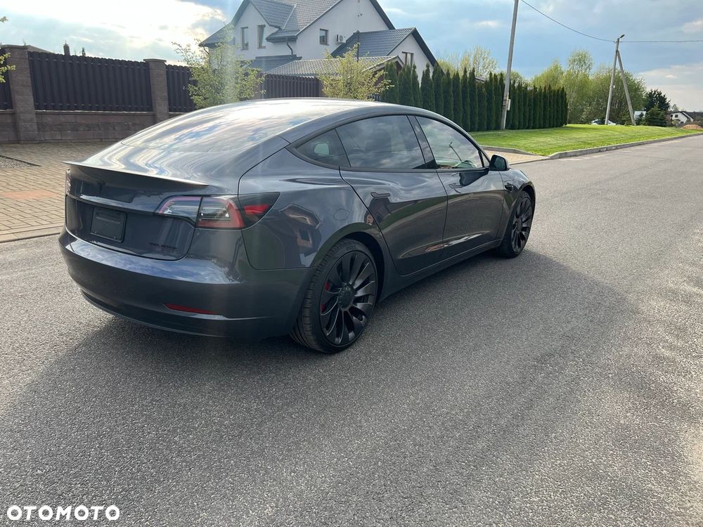 Tesla Model 3 Langstreckenbatterie Allradantrieb Dual Motor - 4