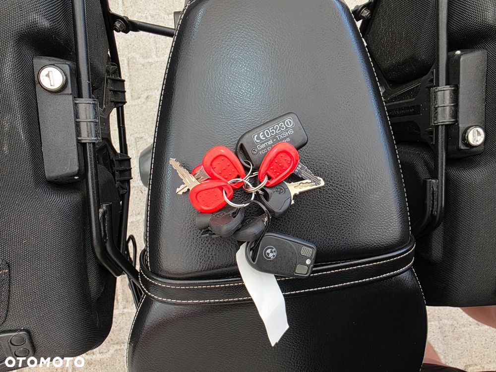 BMW R - 26