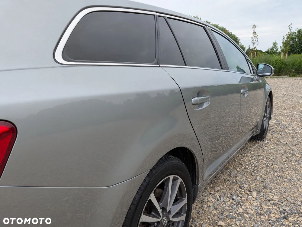 Toyota Avensis 2.0 Prestige EU5 MS - 5