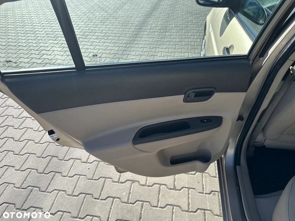 Hyundai Accent 1.4 Classic - 24