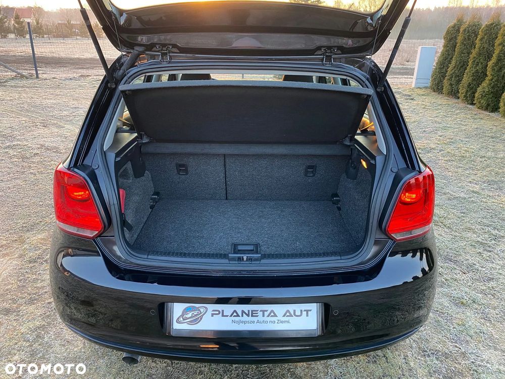 Volkswagen Polo 1.4 16V Comfortline - 23