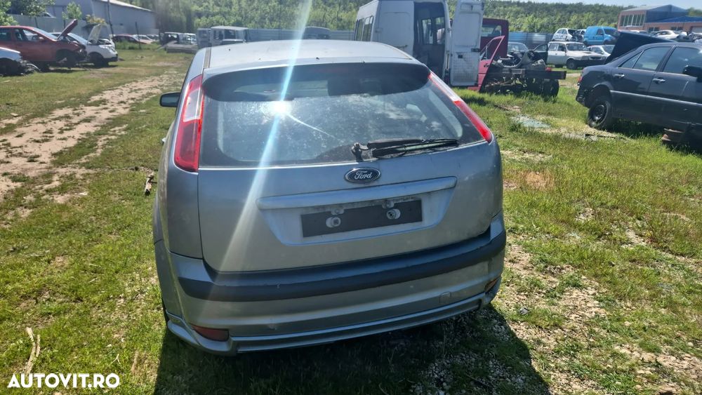 dezmembrez ford focus 2 - 3