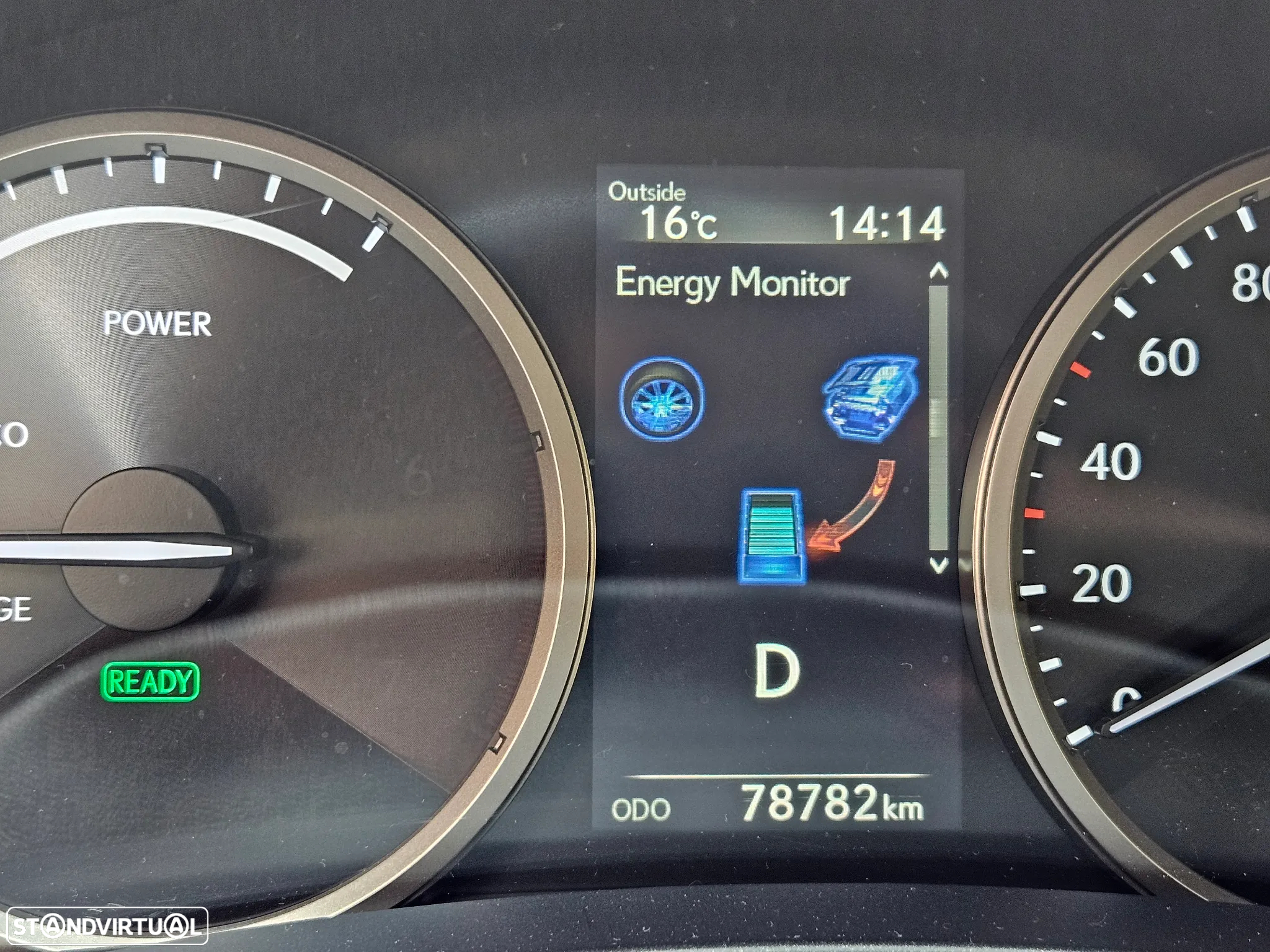 Lexus NX 300h Executive - 13