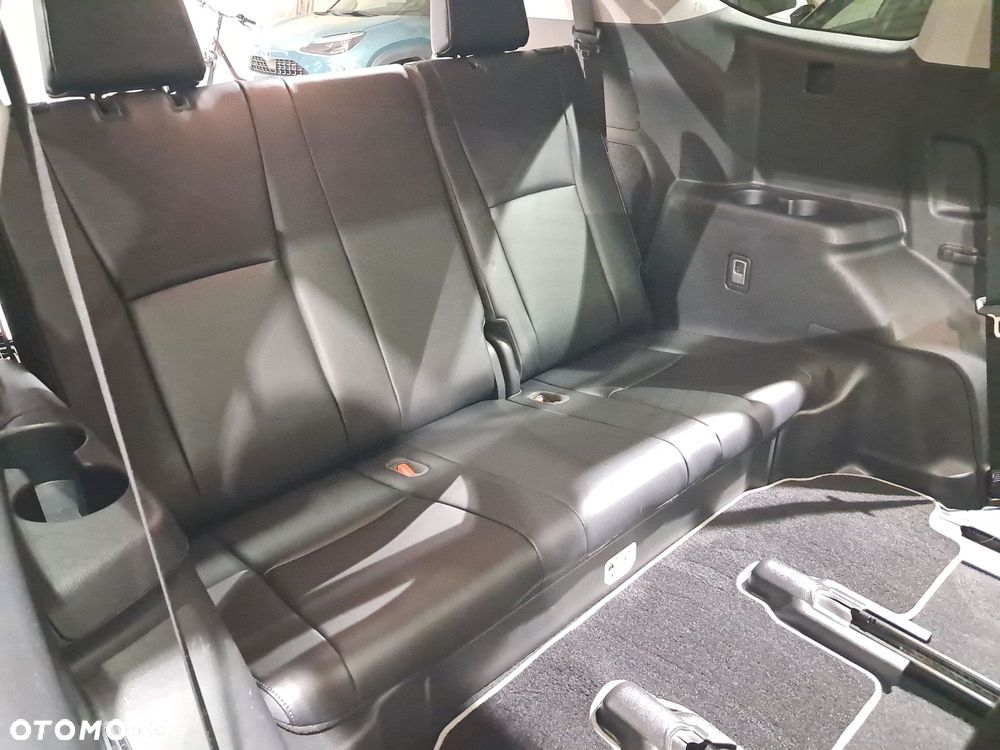 Toyota Highlander - 13