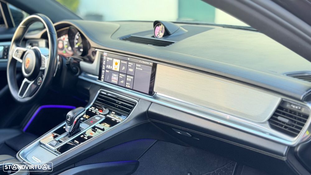 Porsche Panamera Sport Turismo 4 E-Hybrid - 9
