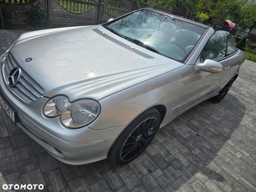 Mercedes-Benz CLK - 28