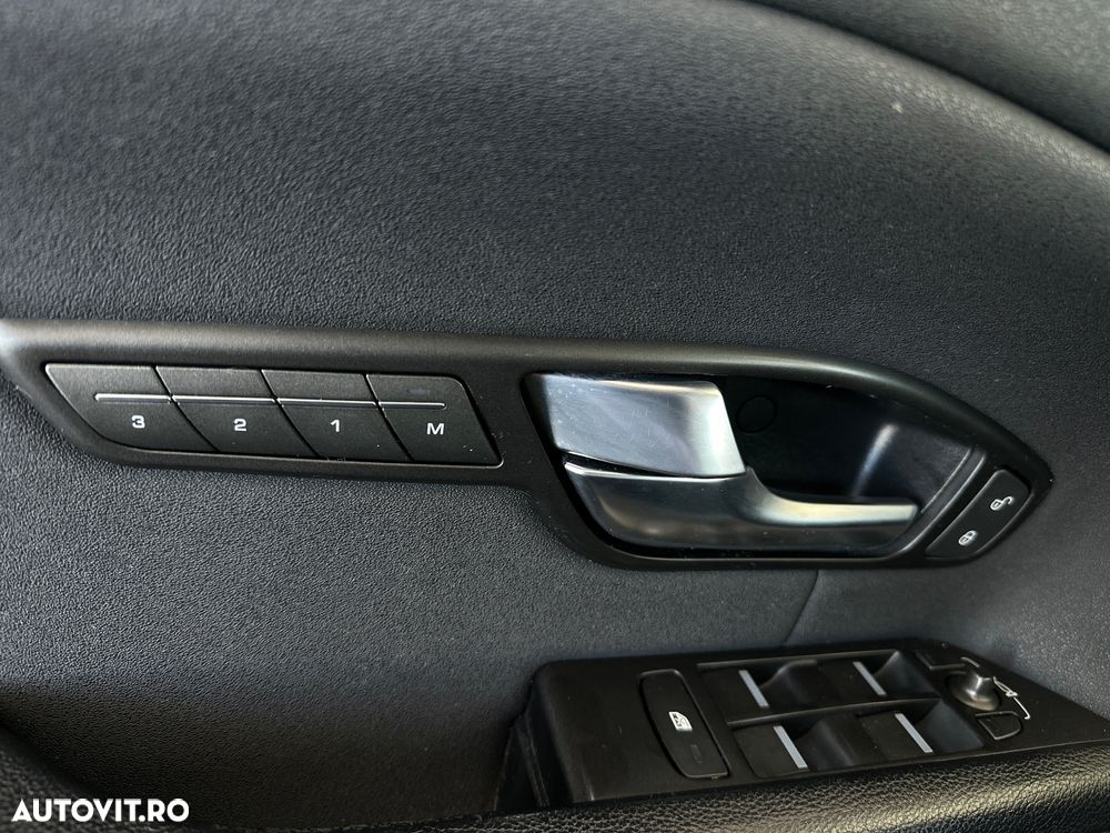 Land Rover Range Rover Evoque 2.0 D150 R-Dynamic SE - 32