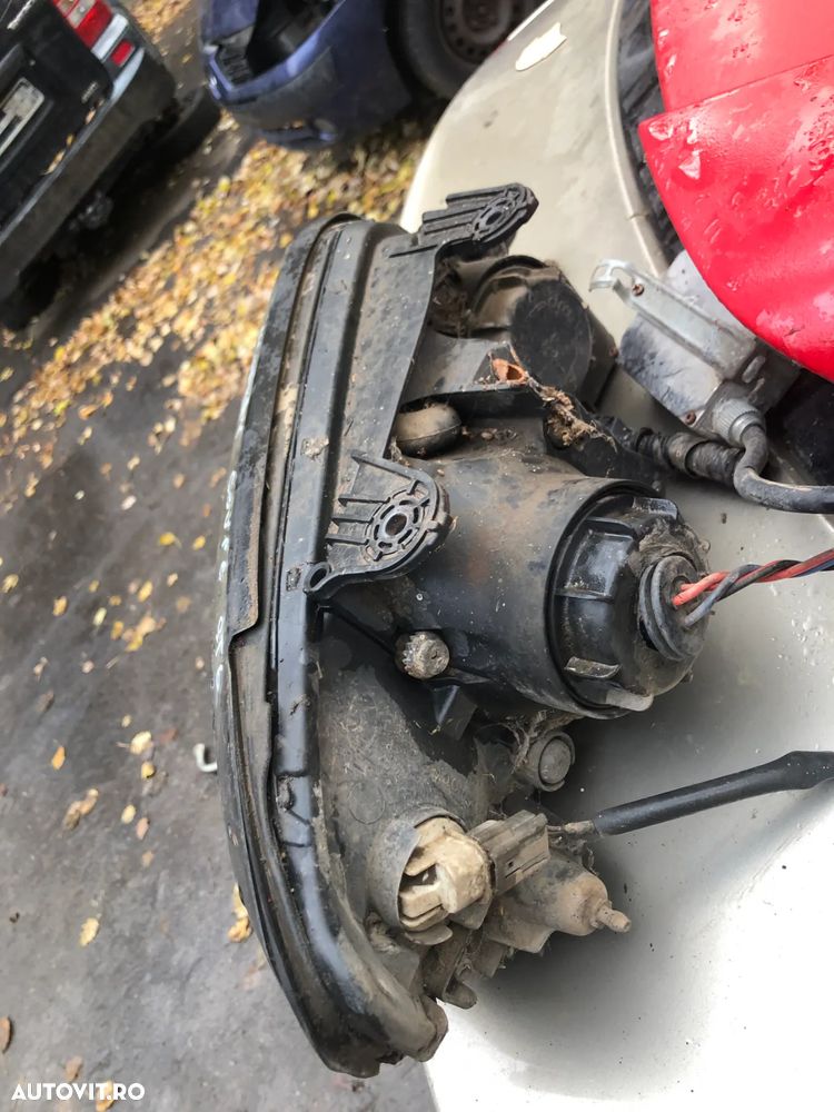 Far stanga Hyundai Coupe 2006 - 5