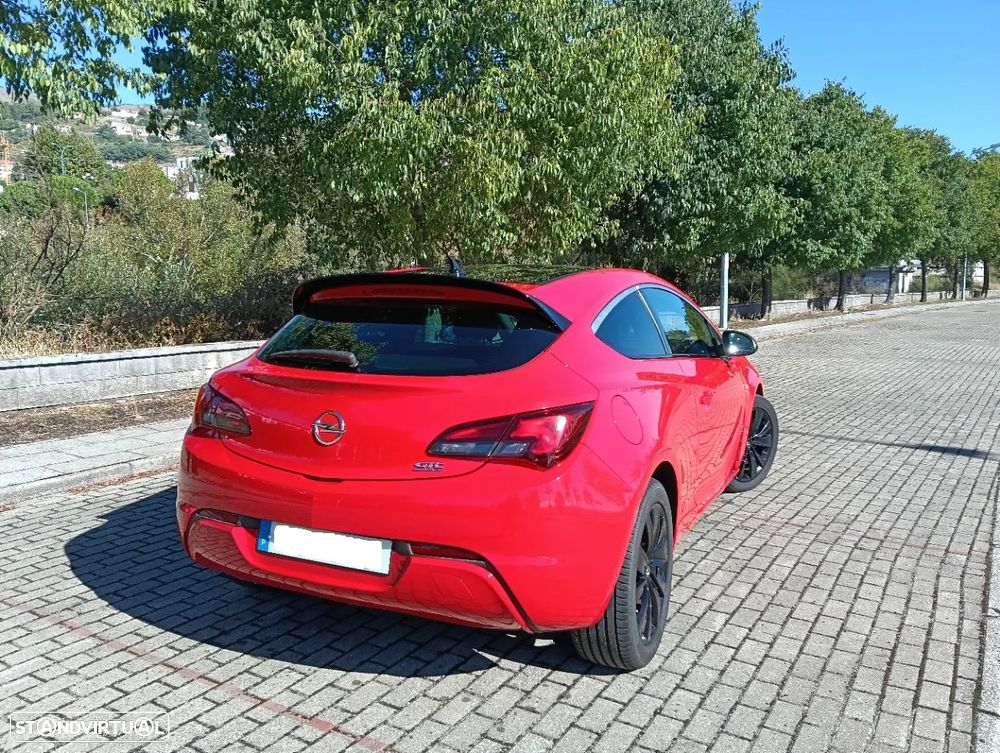 Opel Astra GTC - 4