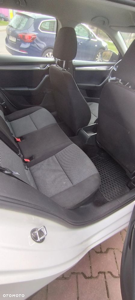 Skoda Octavia 1.6 TDI Active - 6