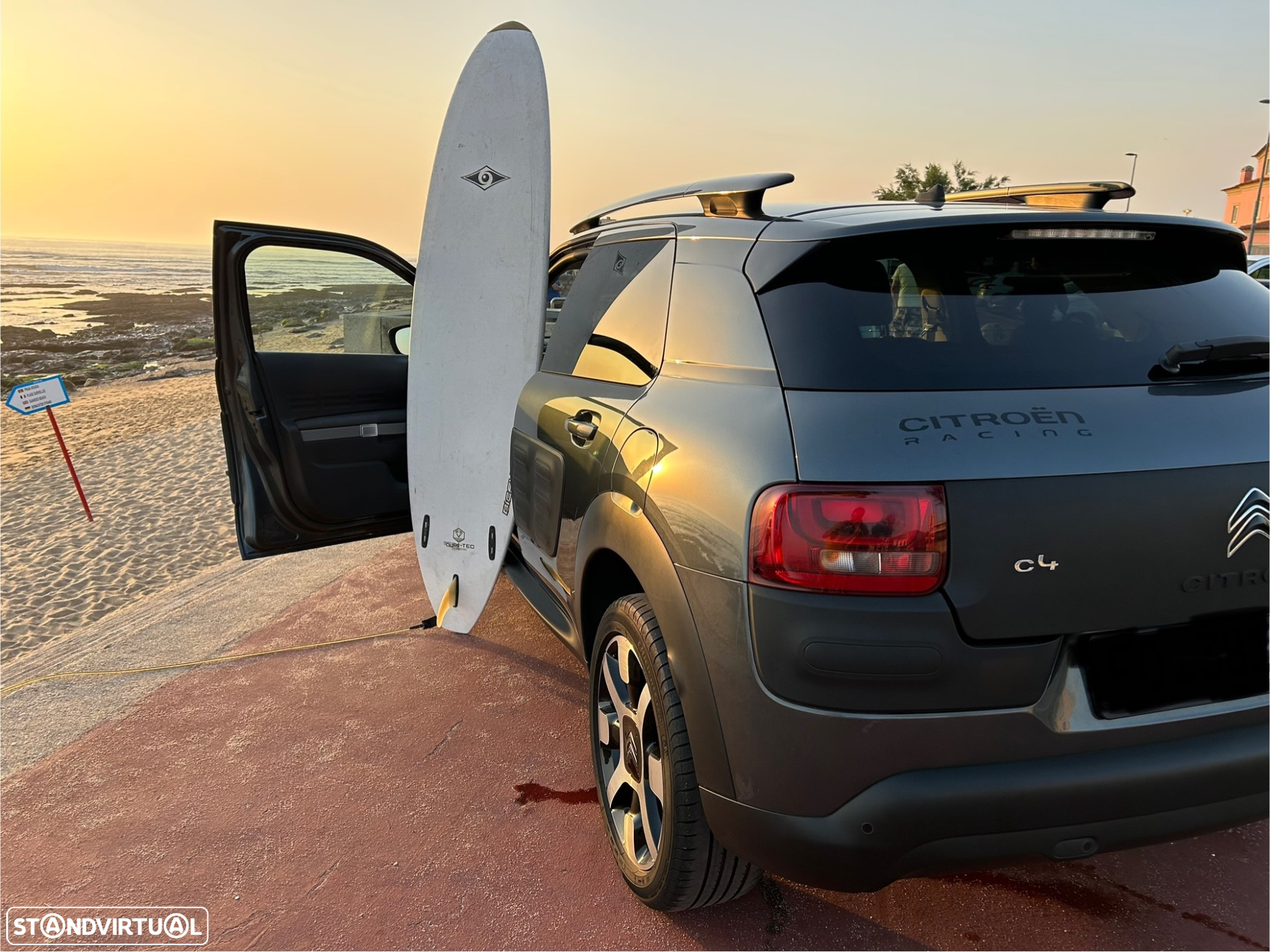 Citroën C4 Cactus 1.6 BlueHDi Feel Business - 28