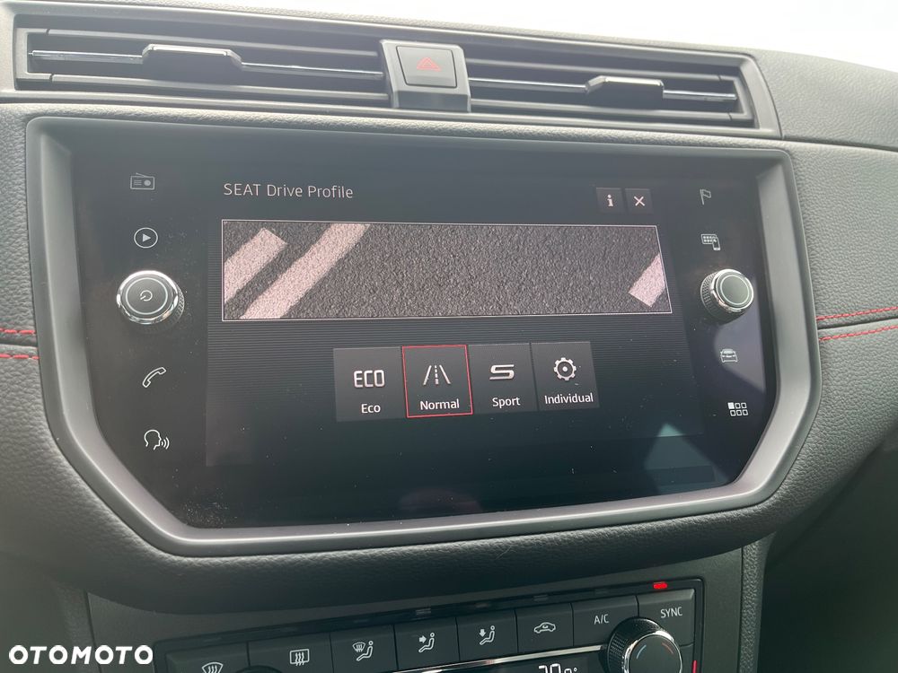 Seat Arona 1.0 TSI OPF DSG FR Anniversary Edition - 32