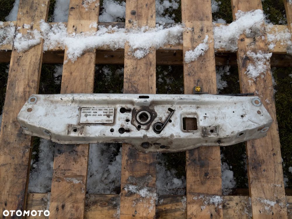 Pas przedni górny Opel Zafira B Z157 - 1