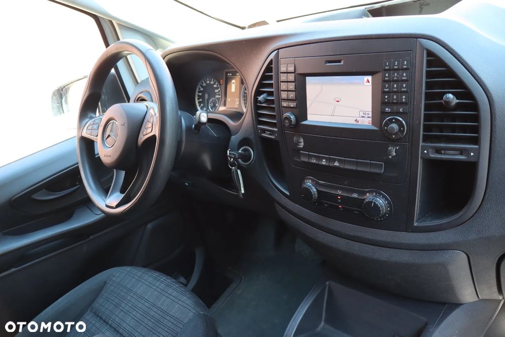 Mercedes-Benz VITO - 21