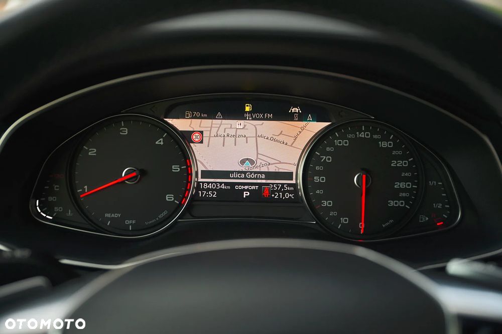 Audi A6 Avant 40 TDI S tronic S line - 32