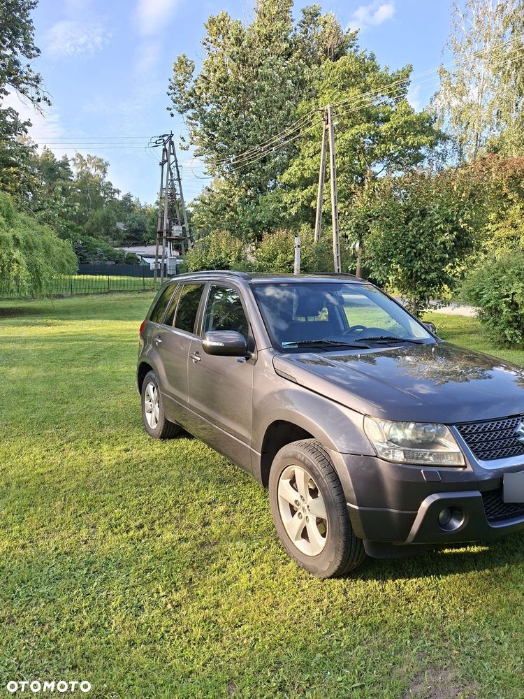 Suzuki Grand Vitara 2.4 De Luxe EU5 - 25