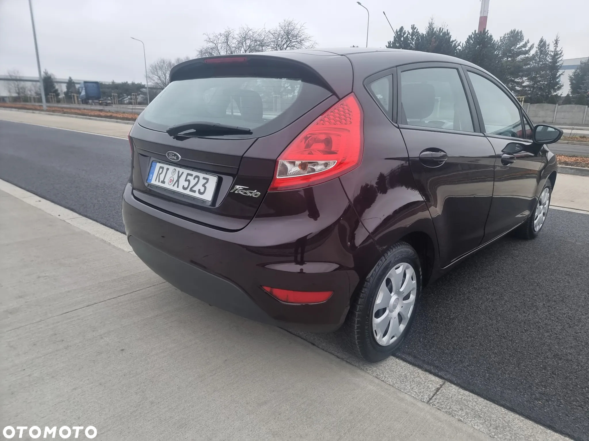 Ford Fiesta 1.25 Ambiente - 2