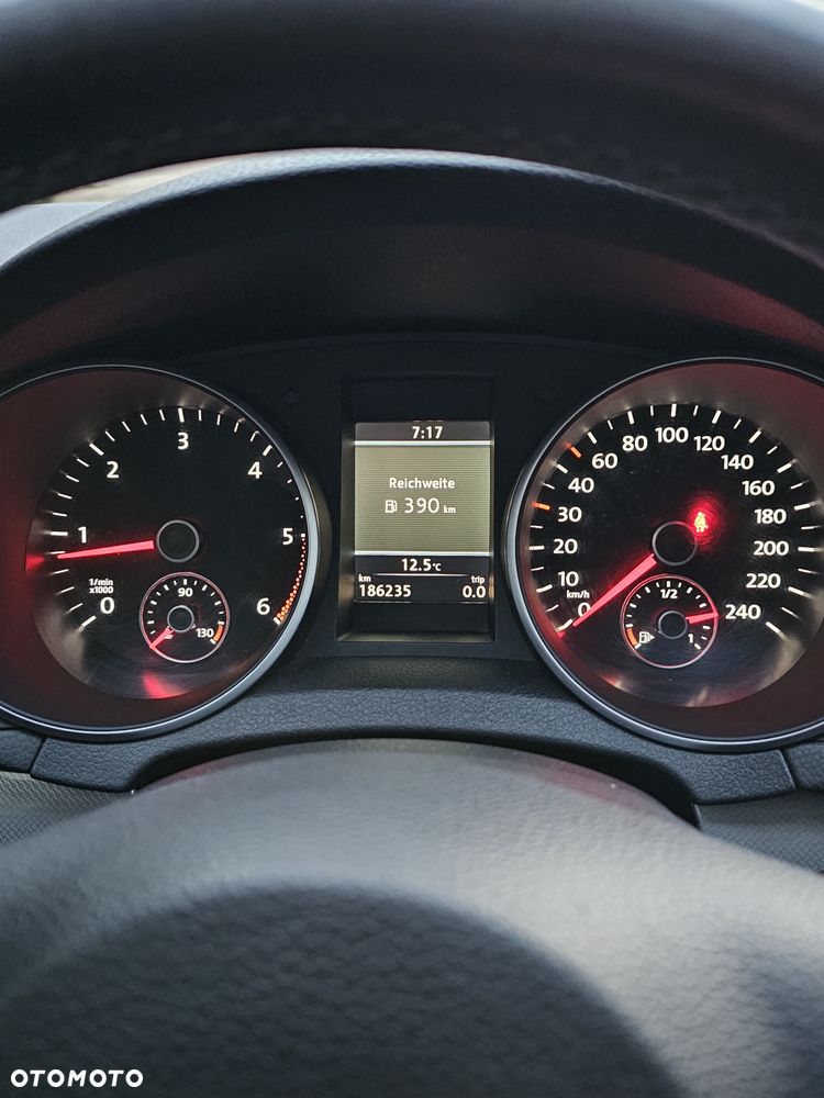 Volkswagen Golf 1.6 TDI DPF BlueMotion Technology MATCH - 4