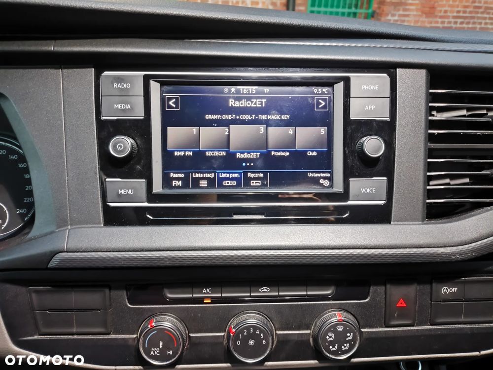 Volkswagen Transporter - 23