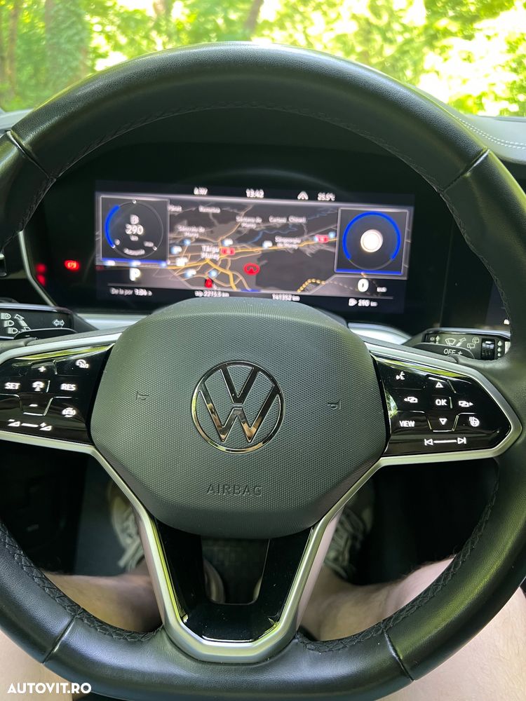 Volkswagen Touareg - 32