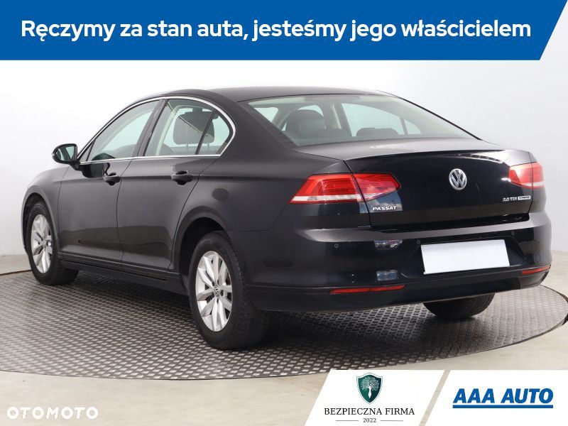 Volkswagen Passat - 5