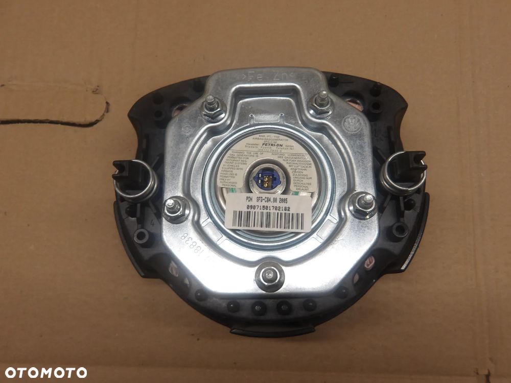 VW POLO IV 9N 3D (01-08) 1.4B PODUSZKA AIRBAG KIEROWCY - 2