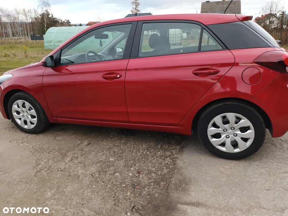 Hyundai i20 1.2 GO - 25