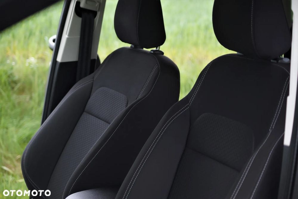 Ford Kuga - 30