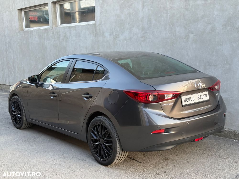 Mazda 3 - 6