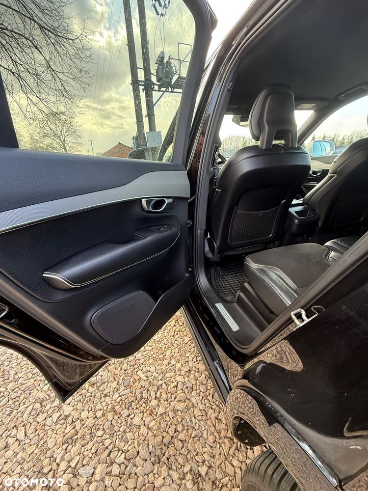 Volvo XC 90 D5 SCR AWD R-Design - 30