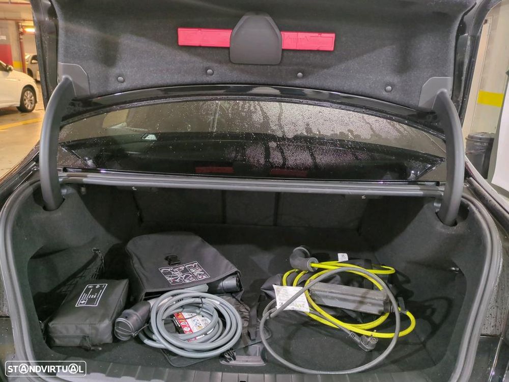 BMW 320 e Corporate Edition Auto - 11