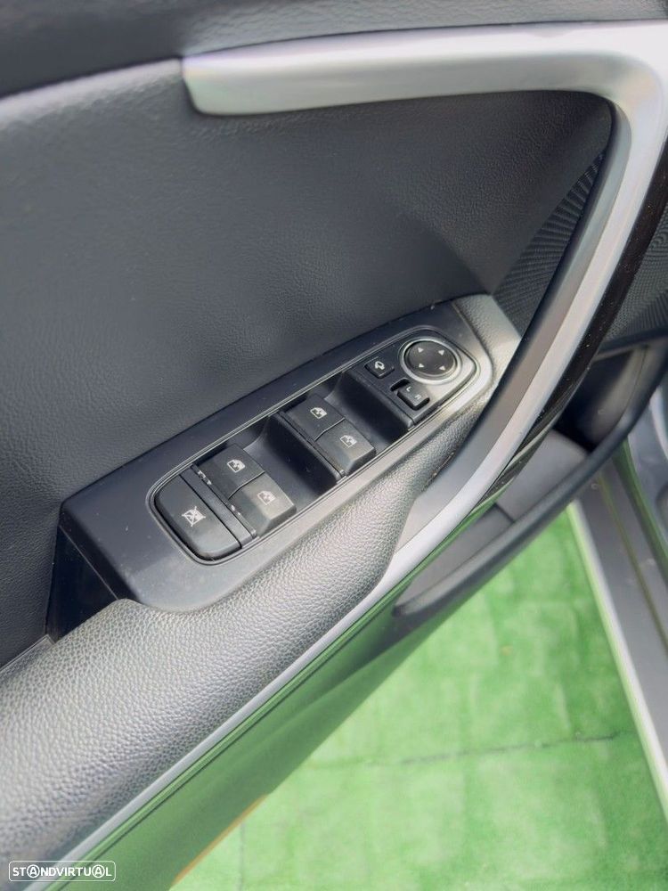 Kia XCeed 1.6 CRDi Tech+SRF 7DCT - 17