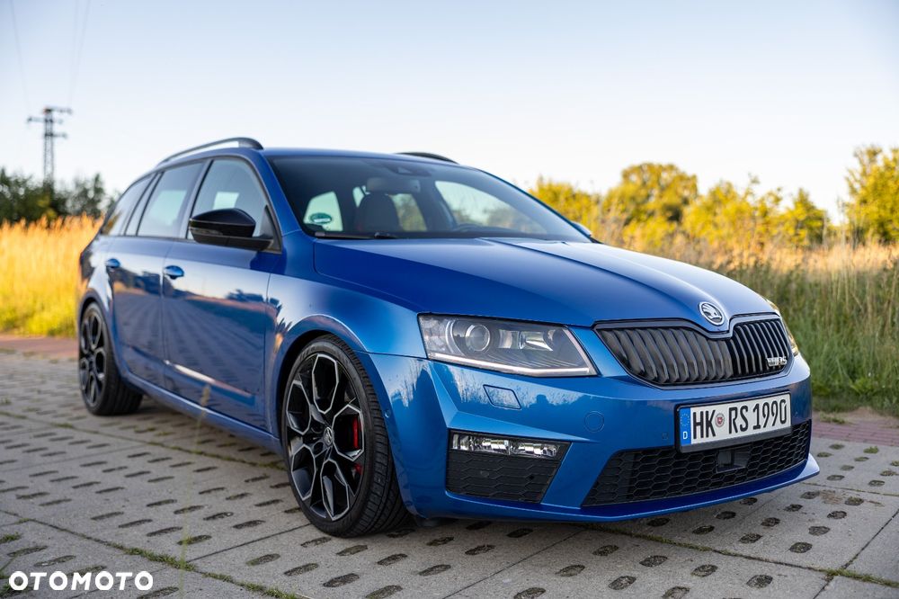 Skoda Octavia 2.0 TDI DSG RS - 2