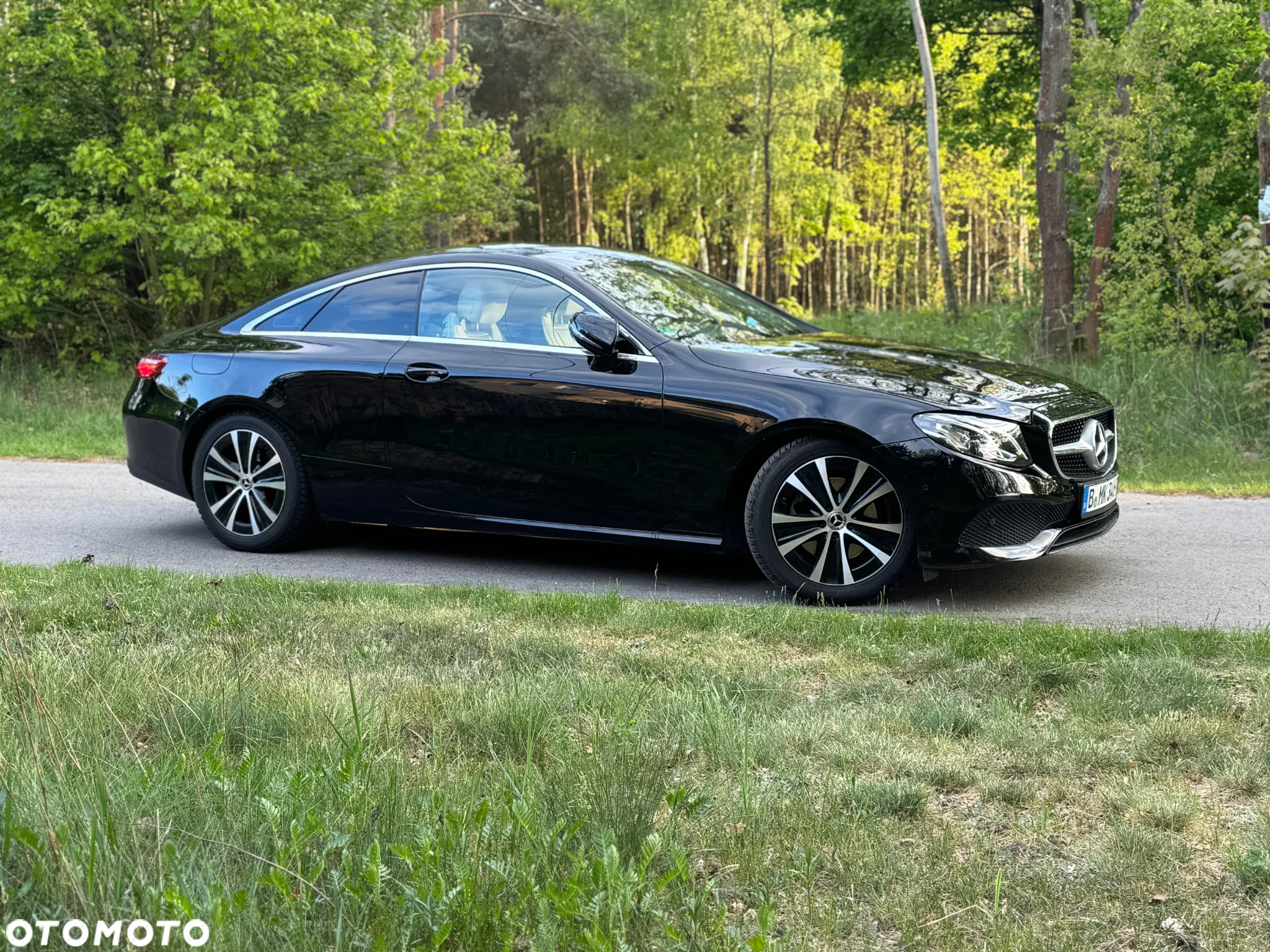 Mercedes-Benz Klasa E 220 d Coupe 9G-TRONIC - 21
