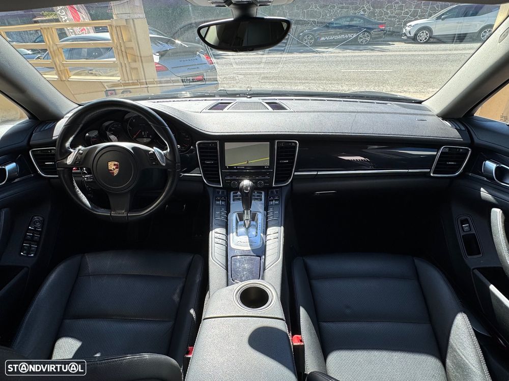 Porsche Panamera Platinum Edition - 26