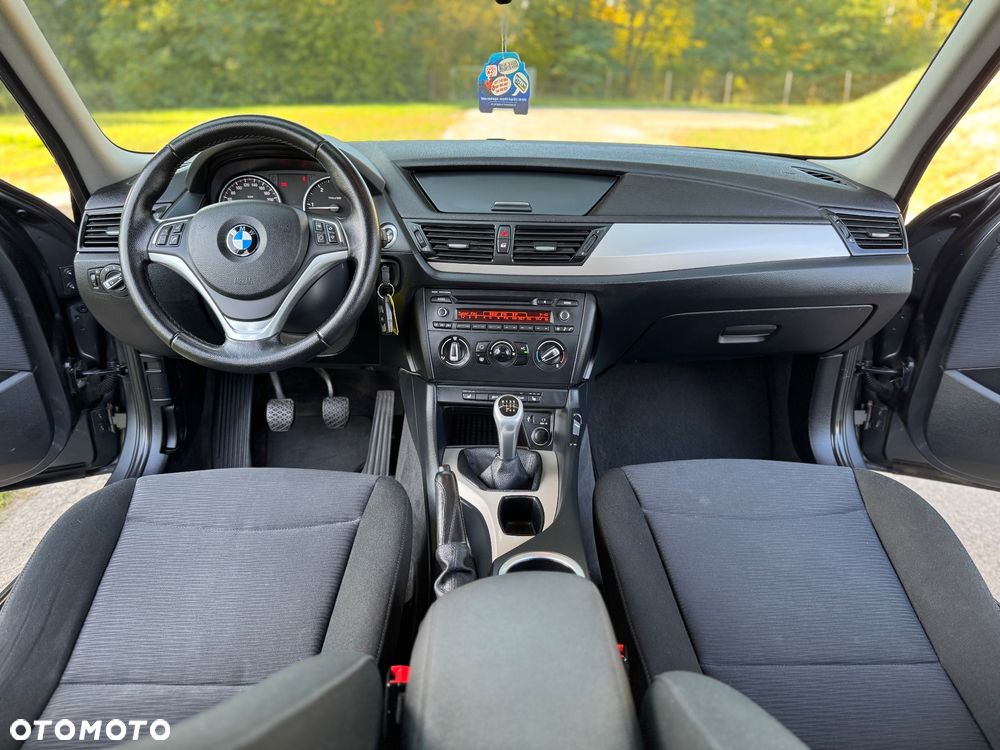 BMW X1 sDrive18d xLine - 30