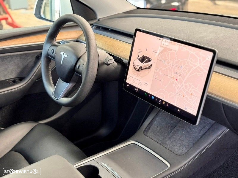 Tesla Model Y RWD - 5