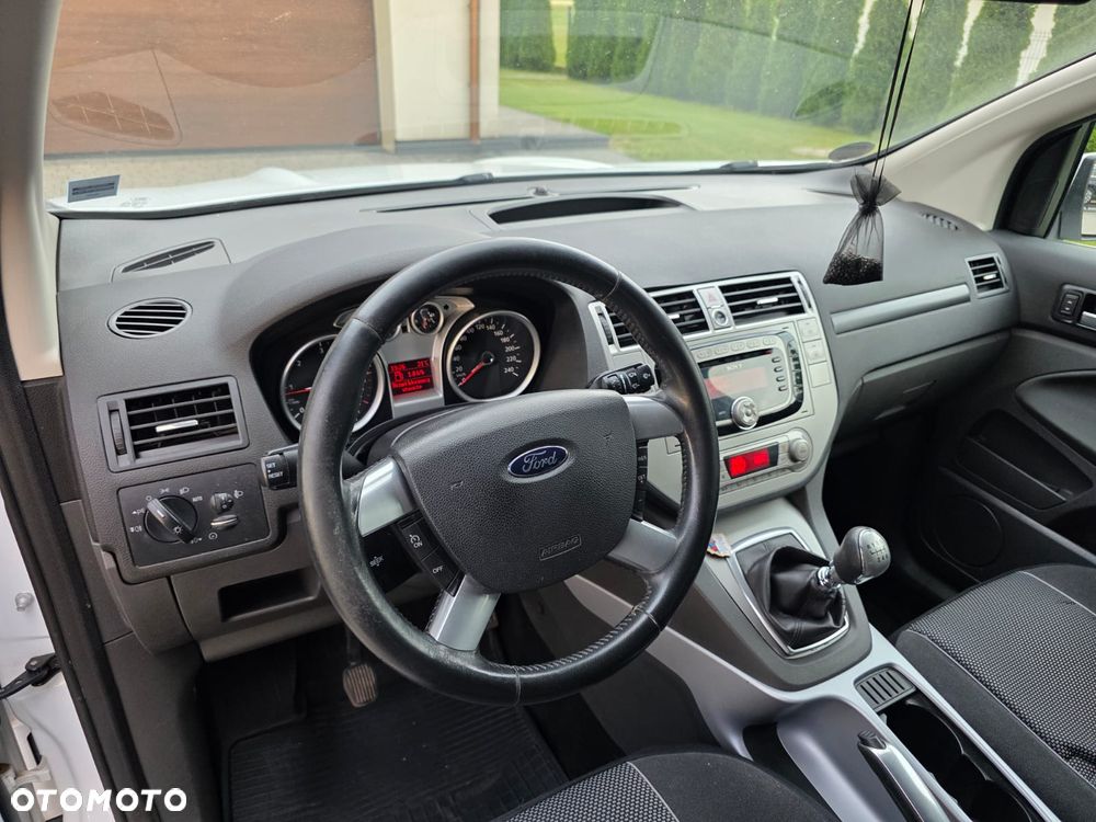 Ford Kuga 2.0 TDCi 2x4 Trend - 6