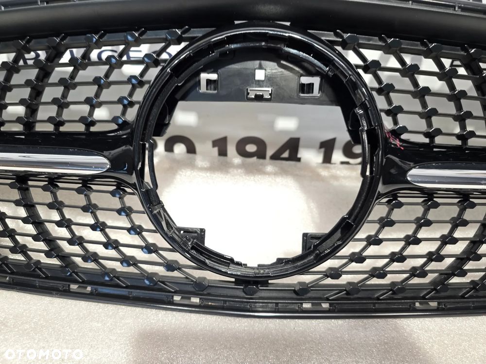 MERCEDES CLA AMG W118 19- BARDZO ŁADNA ATRAPA / GRILL CHROM CZARNY NR A1188880000 + A1188880100 NR AUKCJI GL877 - 8