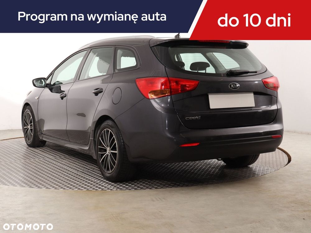 Kia Ceed - 6