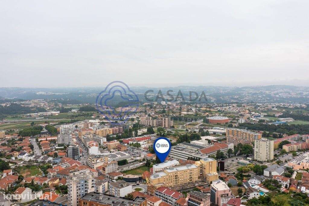 T2 Recuado recentemente remodelado com terraço | Centro de Gondomar - Grande imagem: 3/35