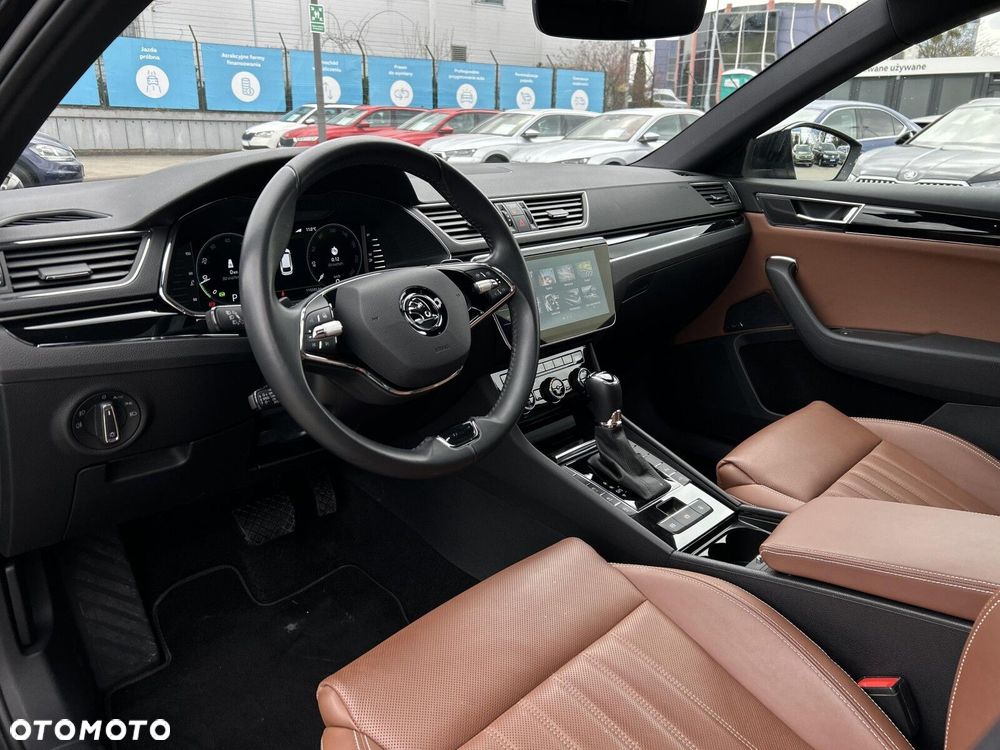 Skoda Superb 2.0 TDI SCR L&K DSG - 9