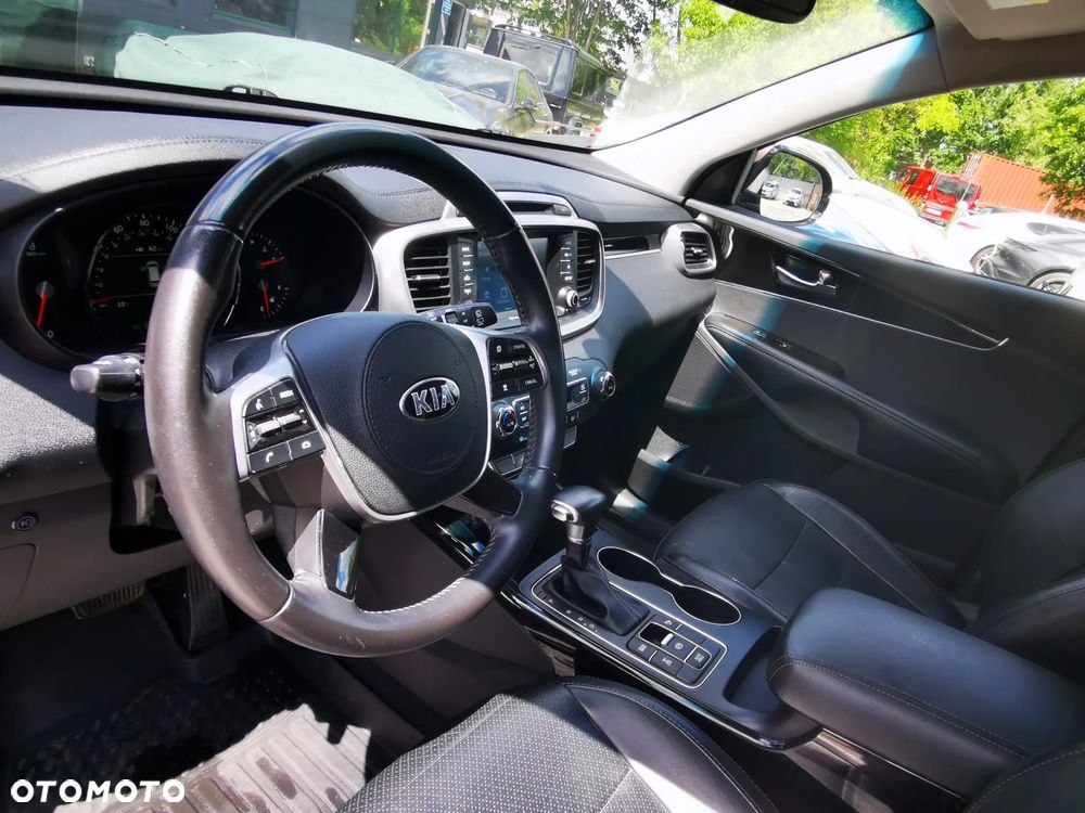 Kia Sorento - 11